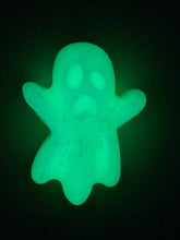 Load image into Gallery viewer, Halloween Glow Melts - Single Melt Pack - Milky Way Creations - Sydney - Crystal - Crystals - Candles - Soap - Howlite - Amethyst - Ethically Sources - Stones - gemstones - wholesale - amazonite
